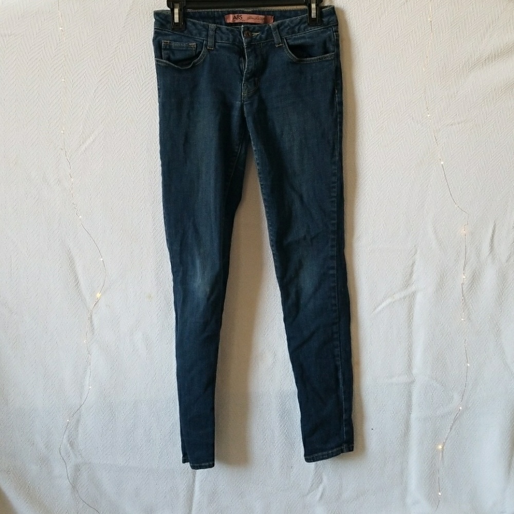 Skinny jeans